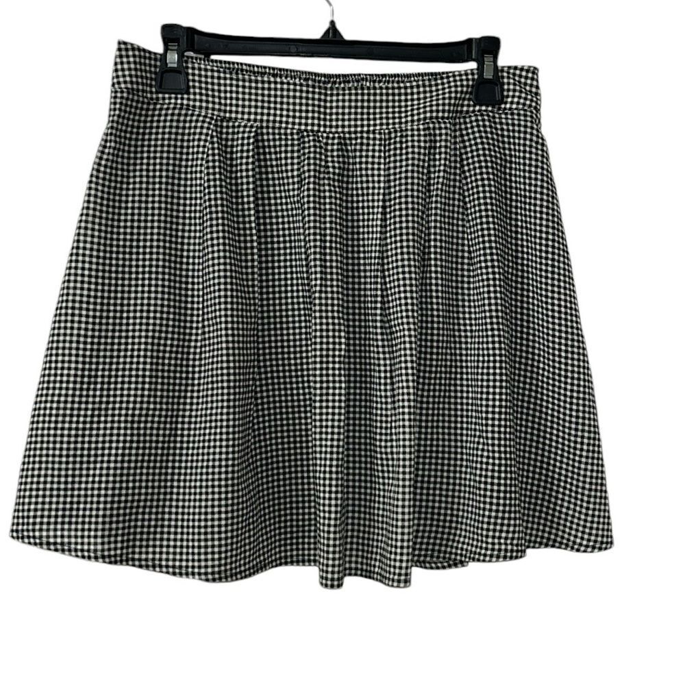 Old Navy Black & White Mini Skirt(Size Small)